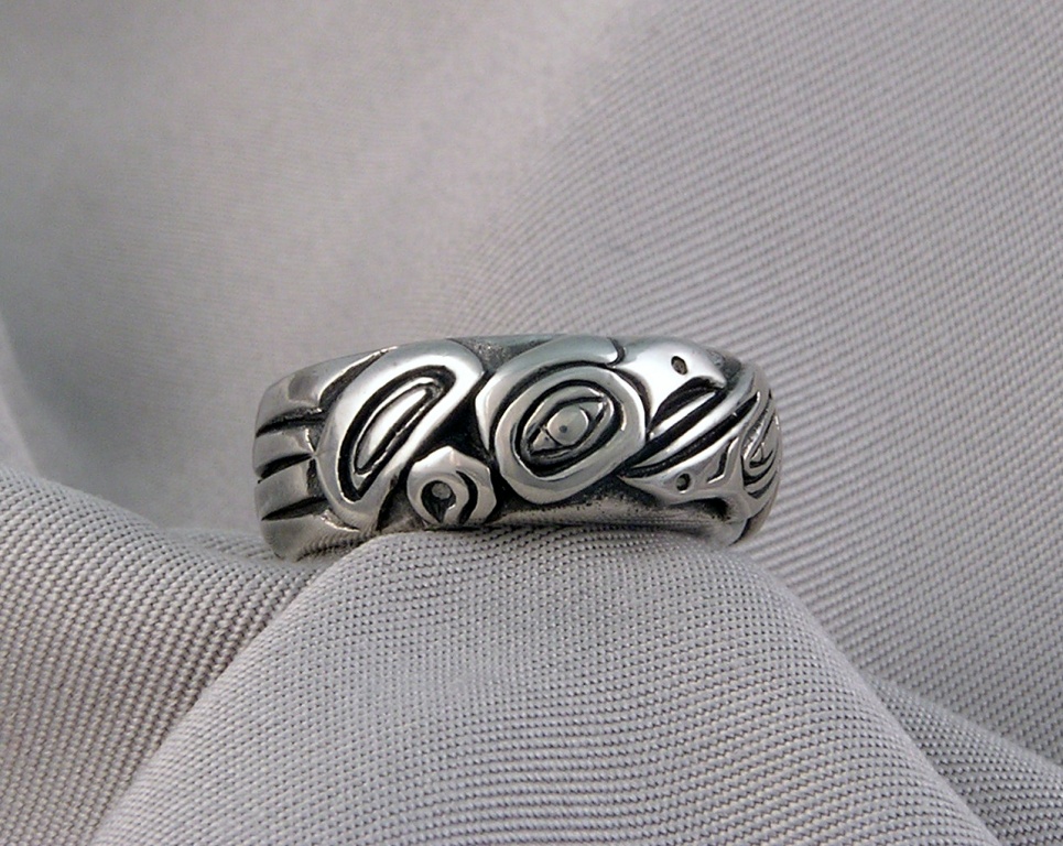 WGS_Cast_Sterling_Ring_Lovebirdsband_308_Eaglesideup1